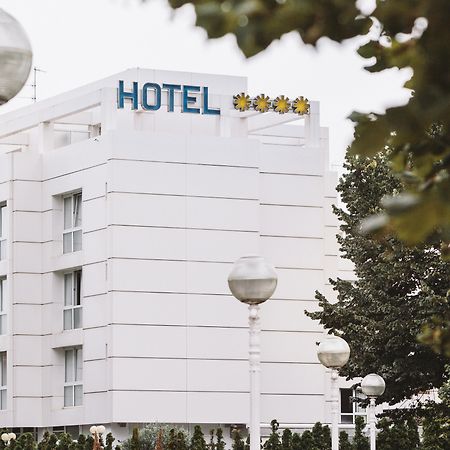 Hotel Ilunion Сан-Себастьян Экстерьер фото